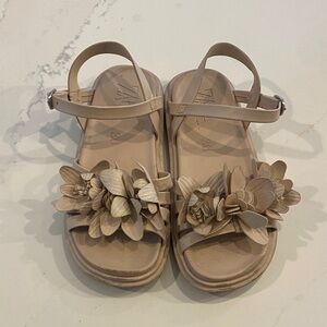 Zara Beige Sandals with Ankle Strap